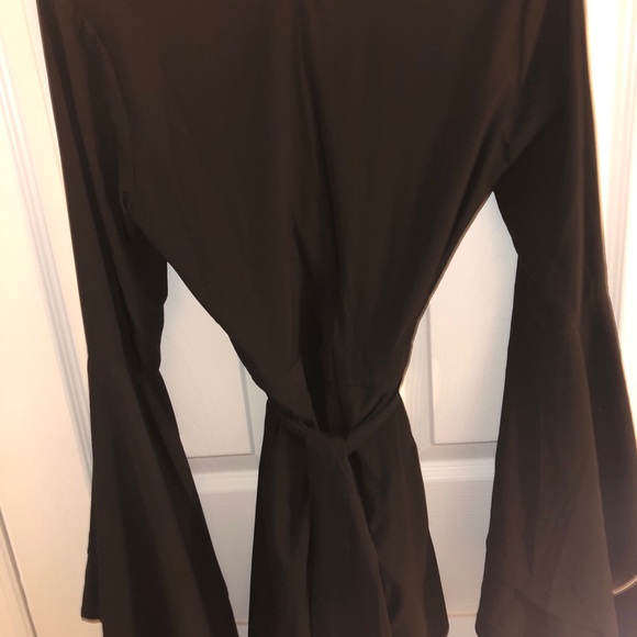 FAVLUX SHORTS ROMPER WITH BELL BOTTOM SLEEVES - Picture 4 of 4